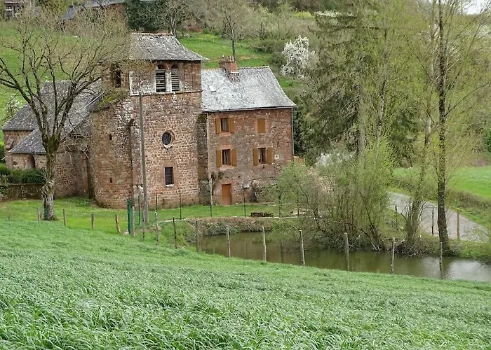 De Ségonzac Hébergement de vacances Villecomtal